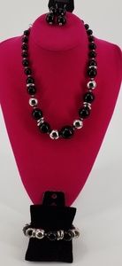 Paparazzi Necklace Set and Bracelet